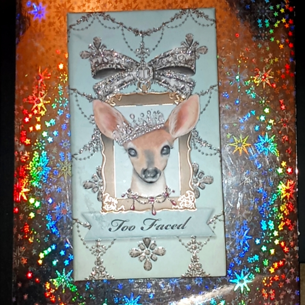 Too faced(holiday)eyeshadow&blush palette